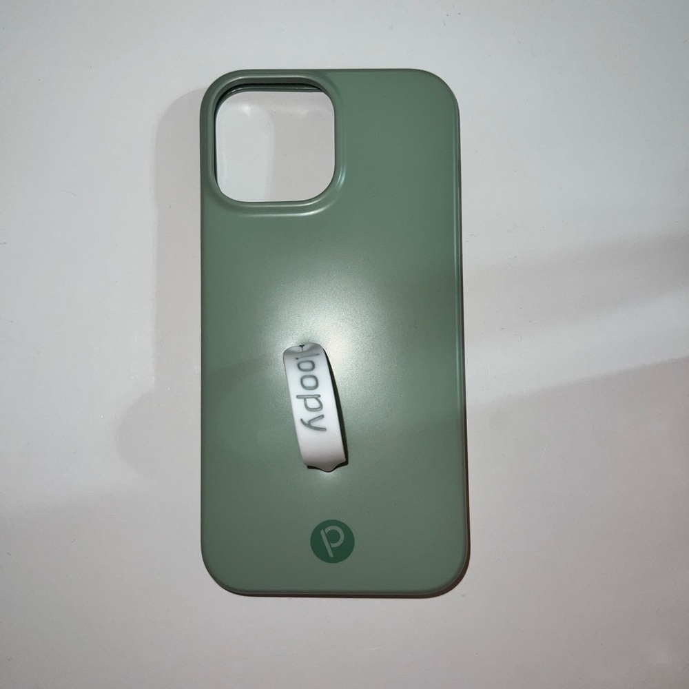 iPhone 13 Pro Max Sage Green Loopy Case💚